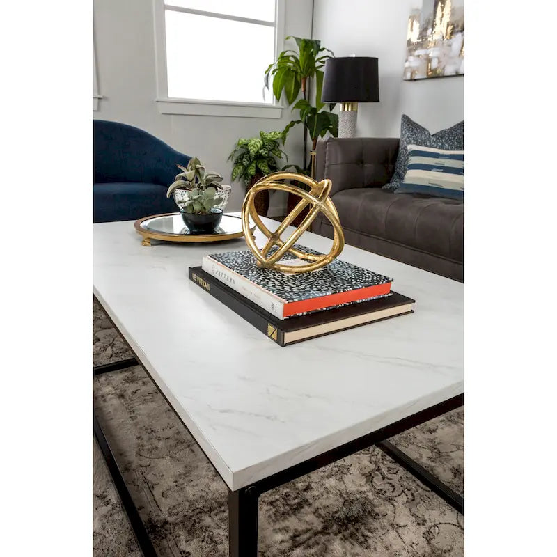 Table basse moderne à cadre métallique glamour