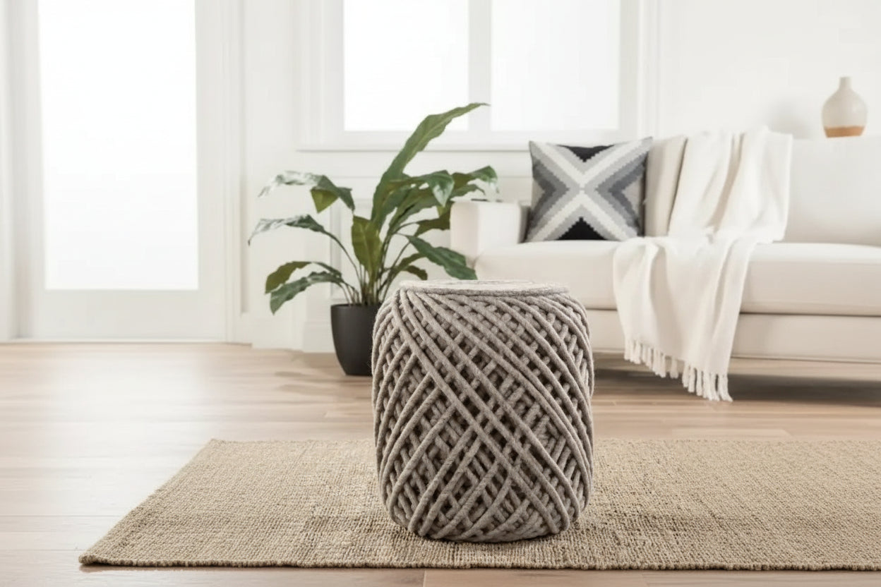Guna Cylinder Pouf