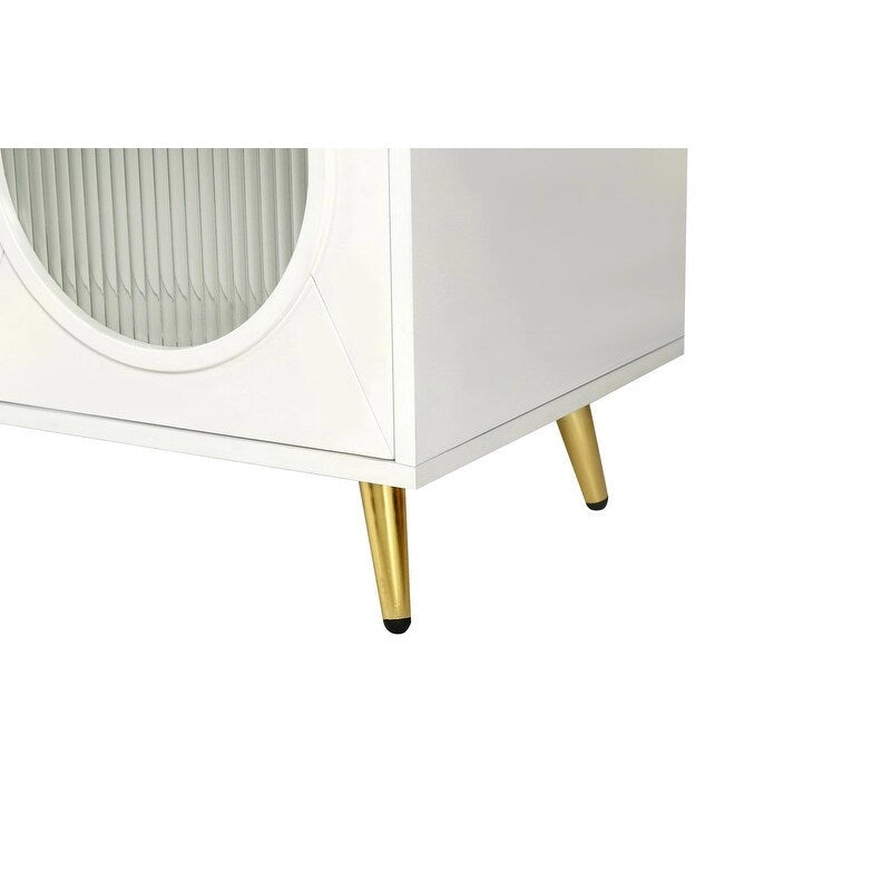 Bahut buffet de style moderne du milieu du siècle de 152 cm de large avec portes en verre trempé cannelé et étagères réglables